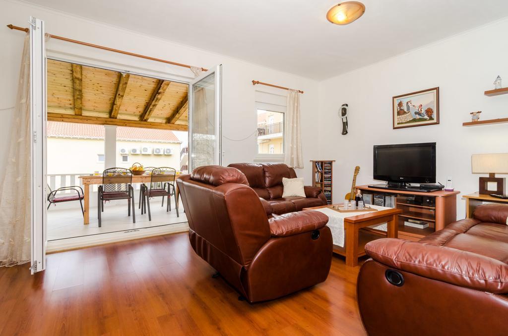 Holiday Home Tina Кавтат Екстериор снимка